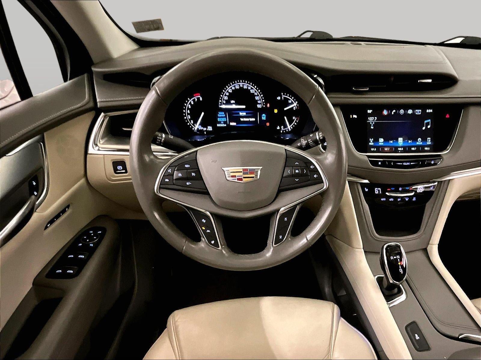 2019 Cadillac XT5 Luxury FWD