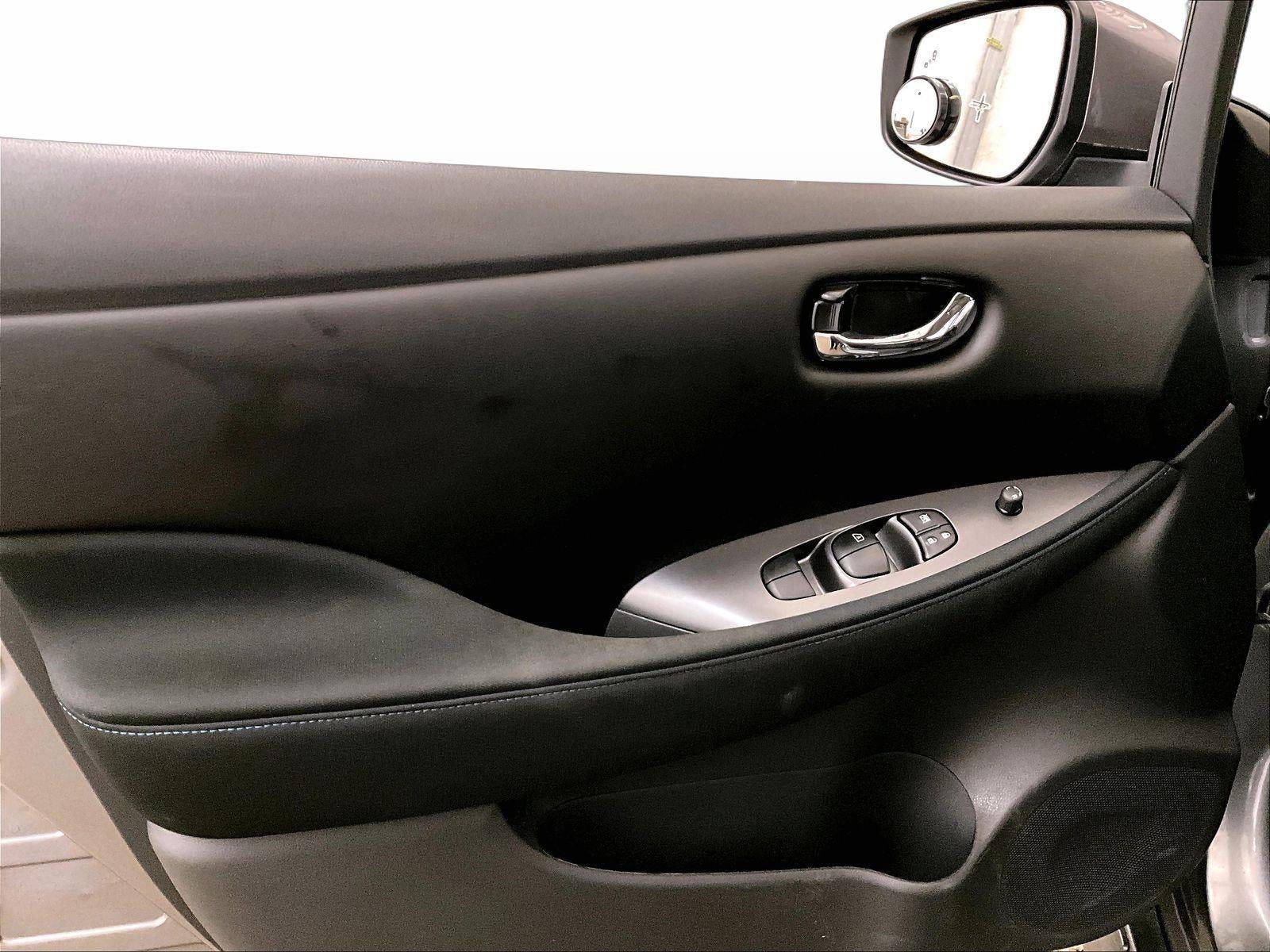 2023 Nissan LEAF S