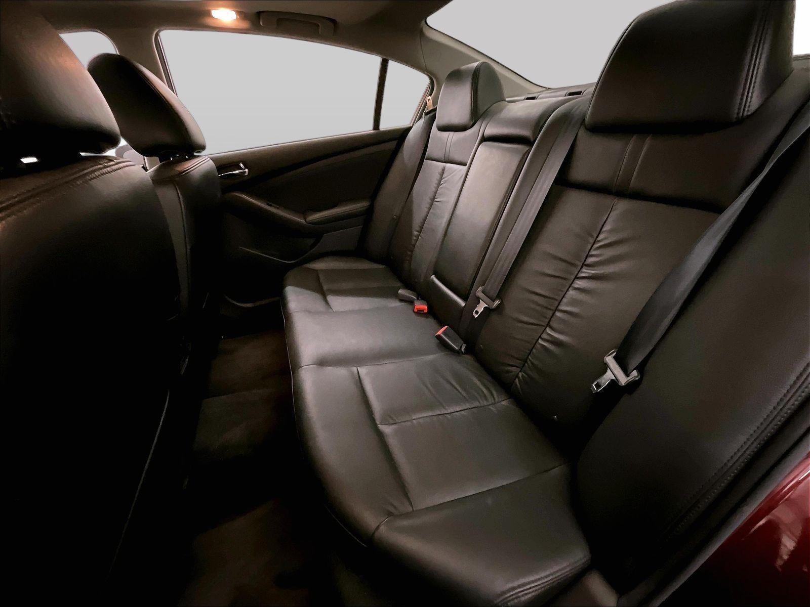 2011 Nissan Altima 3.5 SR