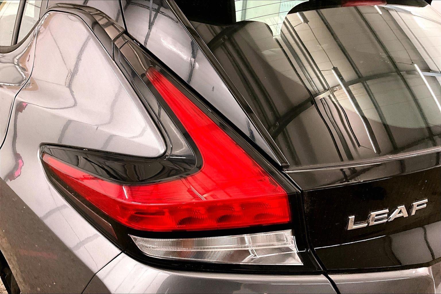 2021 Nissan LEAF SL PLUS