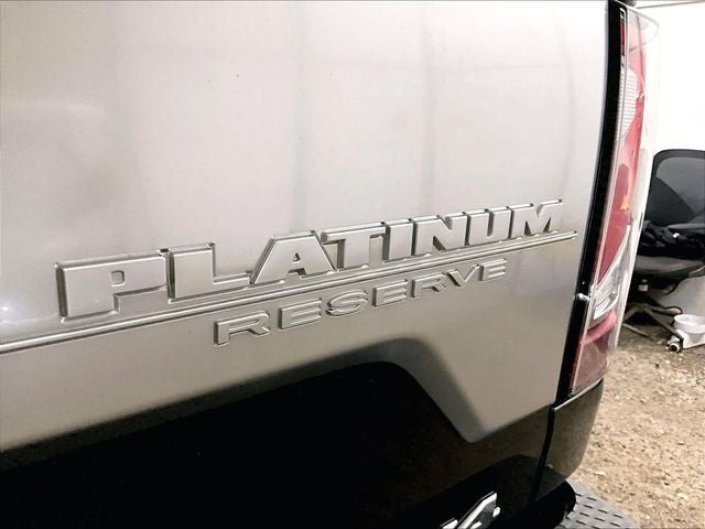 2022 Nissan Titan Platinum Reserve