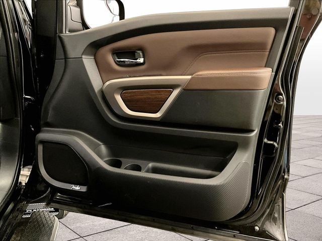 2022 Nissan Titan Platinum Reserve