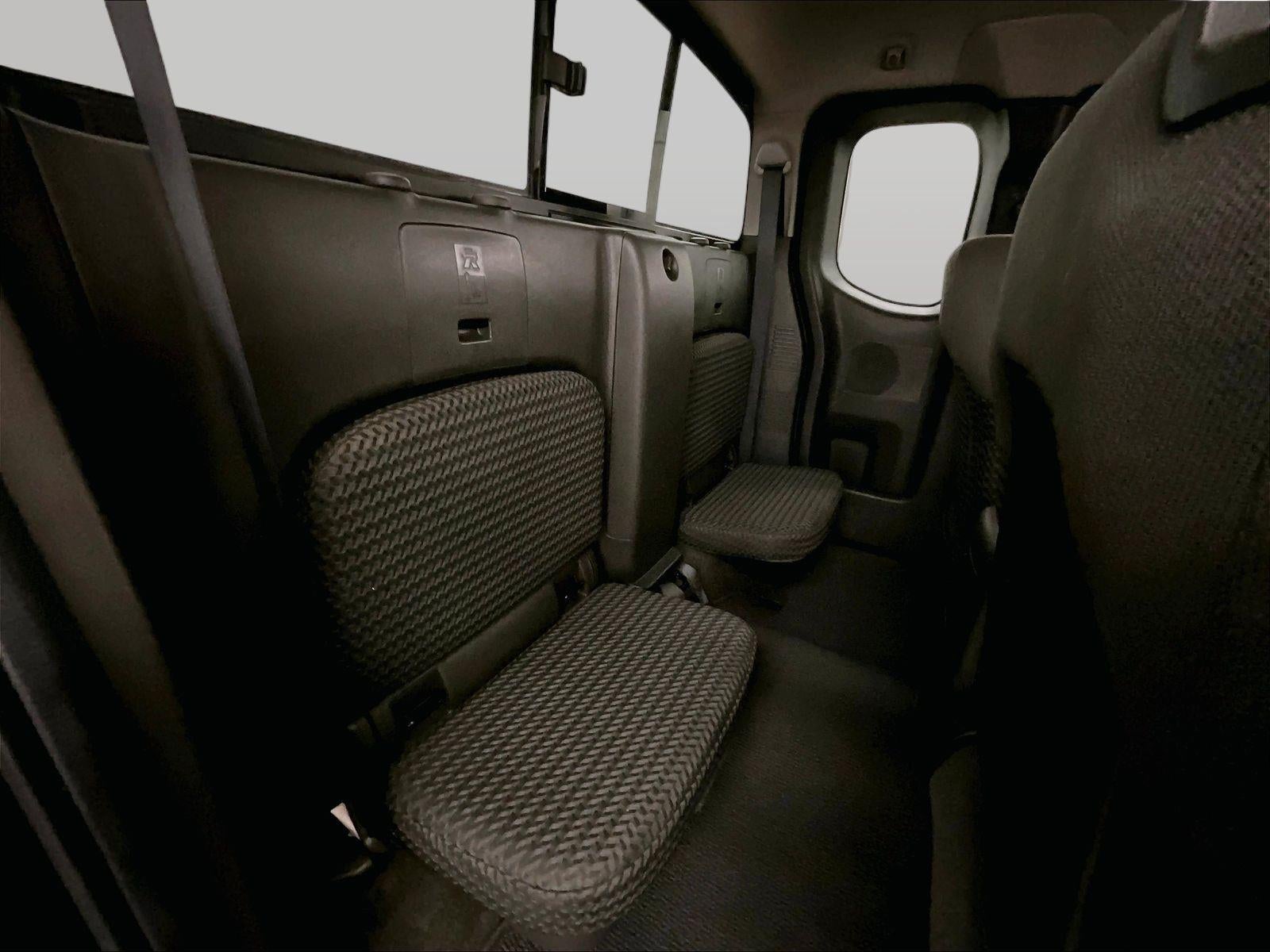 2011 Nissan Frontier SV