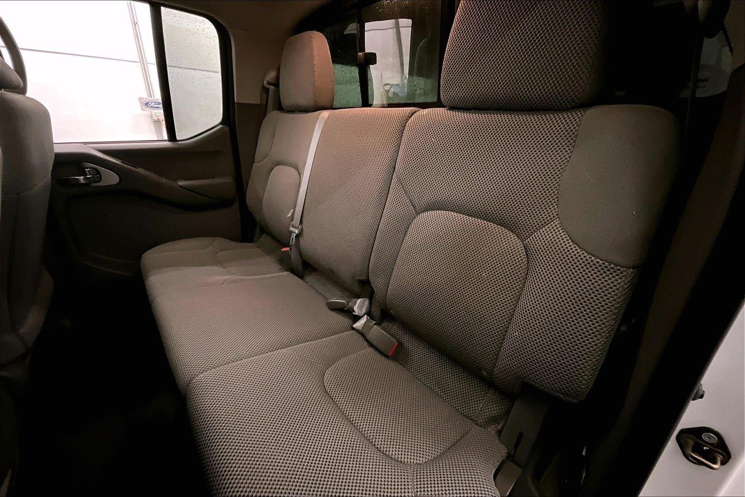 2016 Nissan Frontier SV