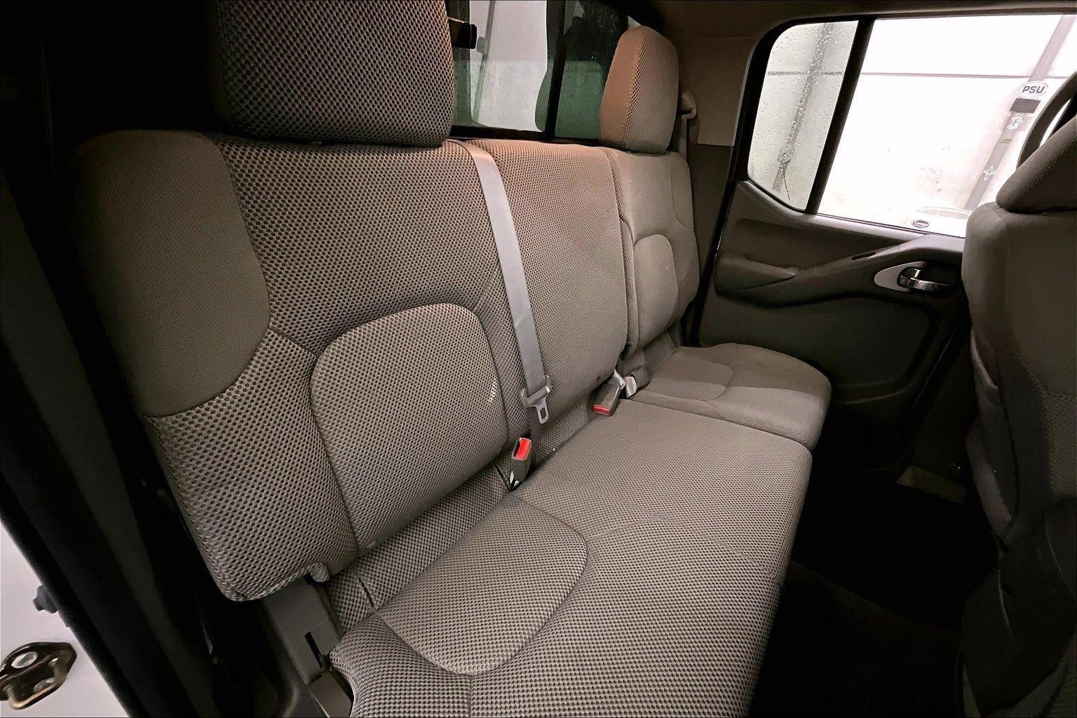 2016 Nissan Frontier SV