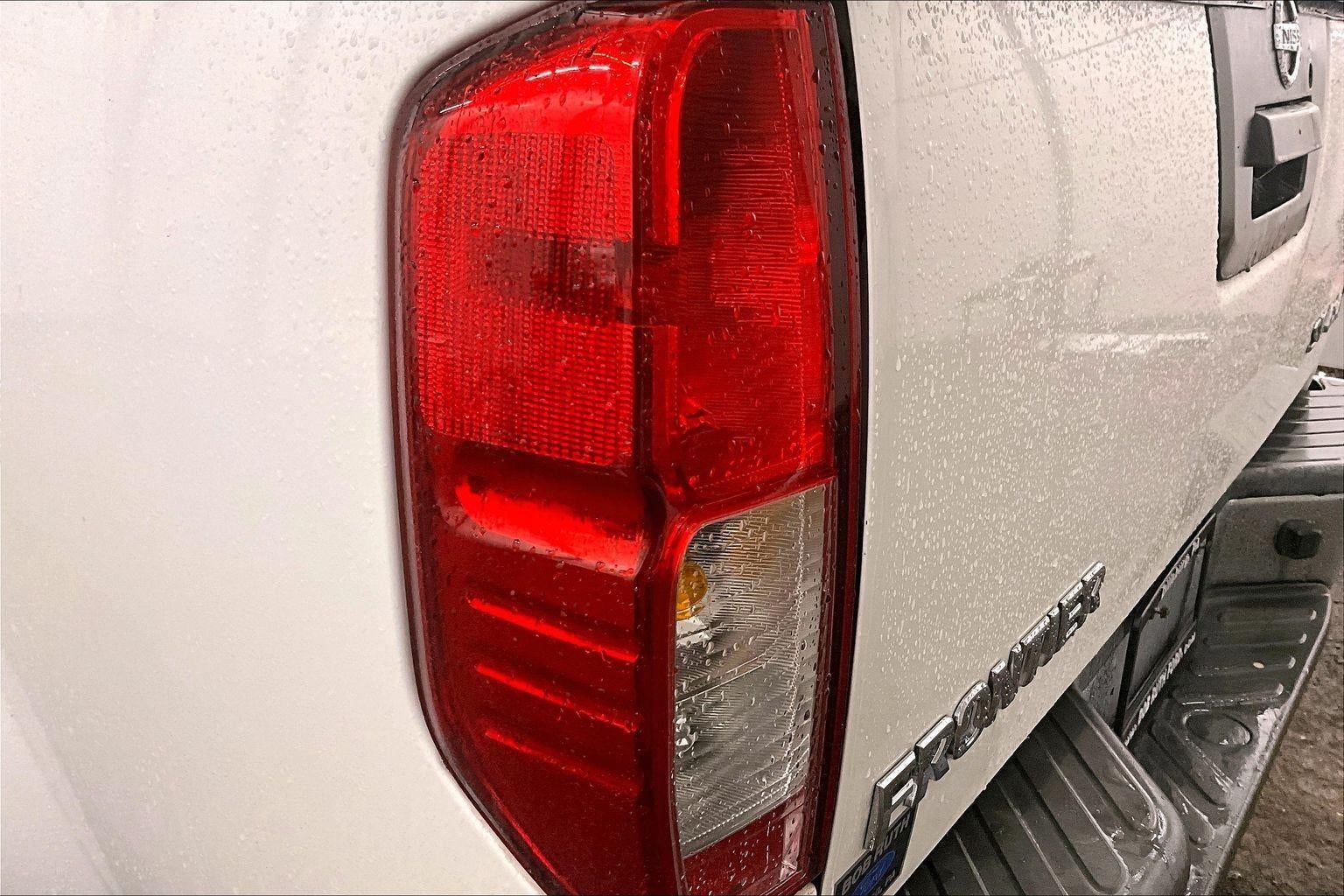 2016 Nissan Frontier SV