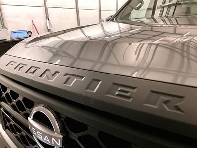 2022 Nissan Frontier S