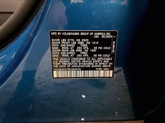 2024 Volkswagen Atlas Cross Sport 2.0T SEL R-Line