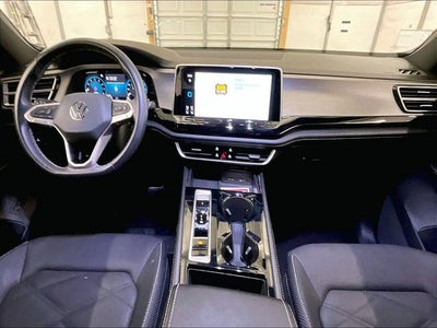 2024 Volkswagen Atlas Cross Sport 2.0T SE w/Technology