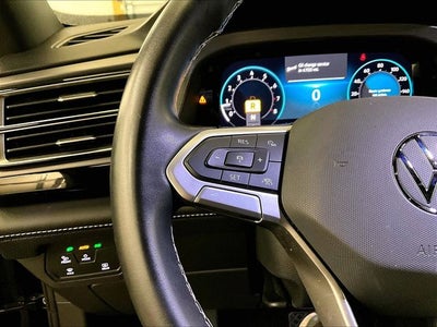 2024 Volkswagen Atlas Cross Sport 2.0T SE w/Technology