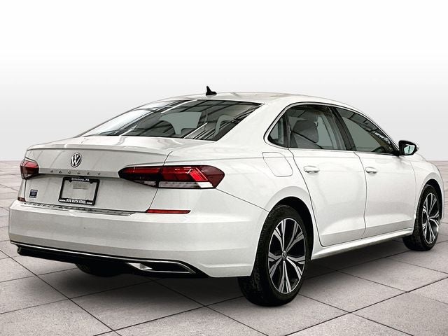2022 Volkswagen Passat 2.0T SE