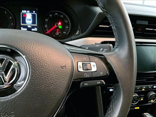 2022 Volkswagen Passat 2.0T SE
