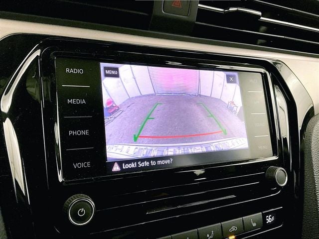 2022 Volkswagen Passat 2.0T SE