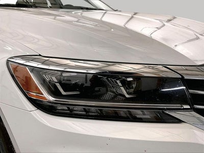 2022 Volkswagen Passat 2.0T SE