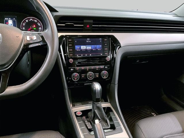 2022 Volkswagen Passat 2.0T SE