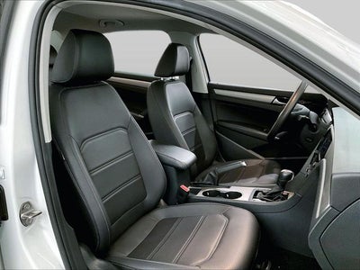 2022 Volkswagen Passat 2.0T SE