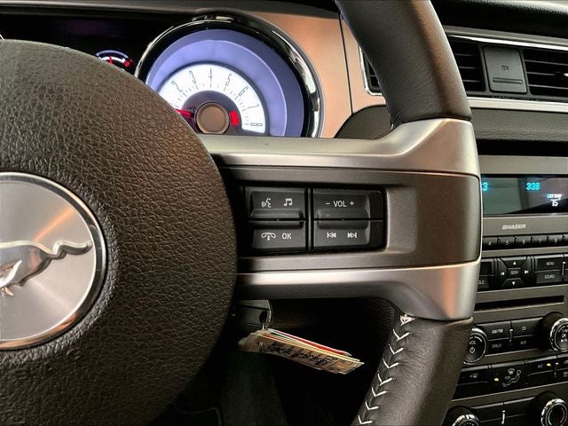 2012 Ford Mustang V6 Premium