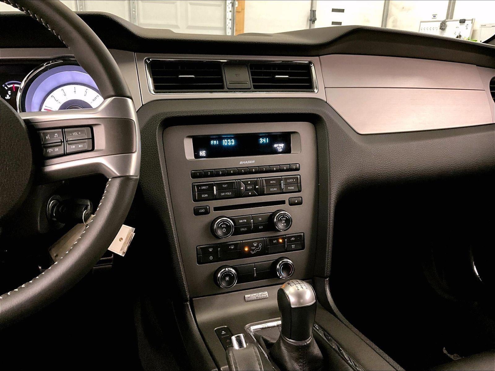 2012 Ford Mustang V6 Premium