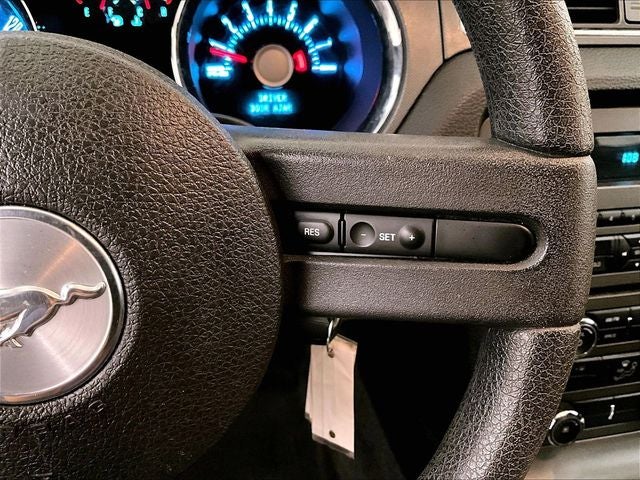 2012 Ford Mustang V6