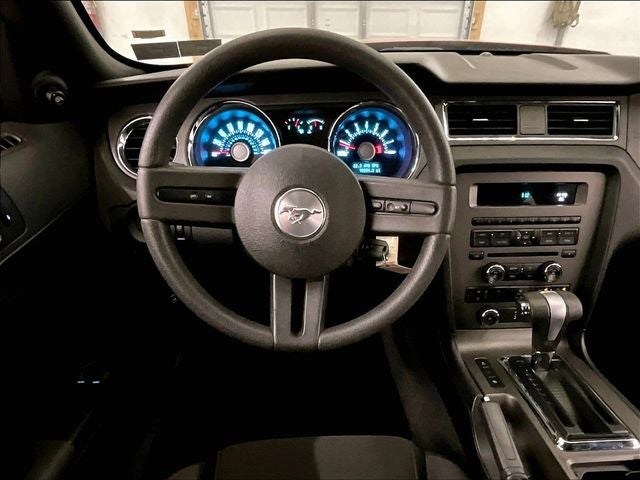 2012 Ford Mustang V6