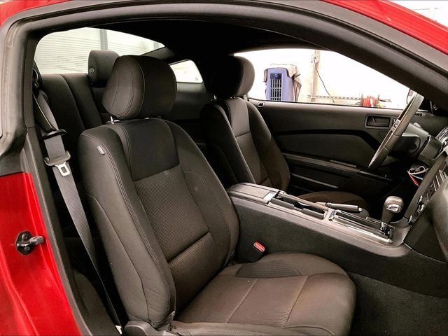 2012 Ford Mustang V6