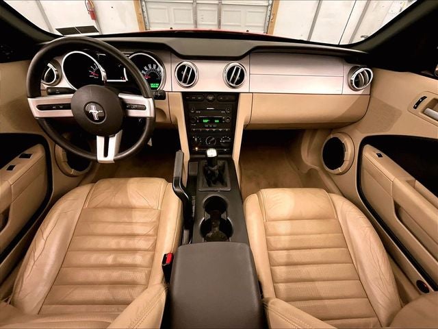 2005 Ford Mustang GT Premium