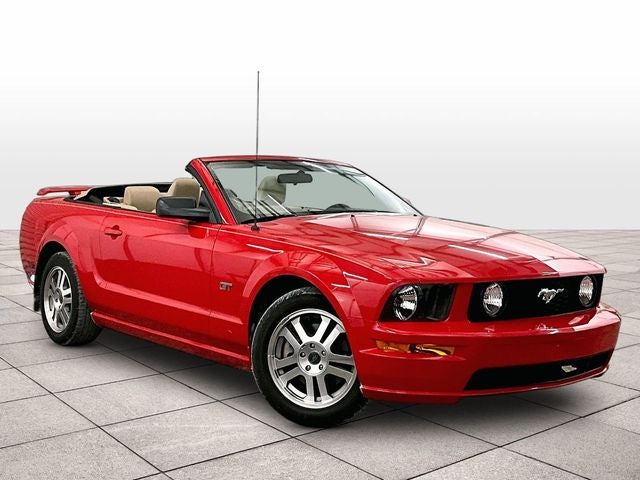 2005 Ford Mustang GT Premium