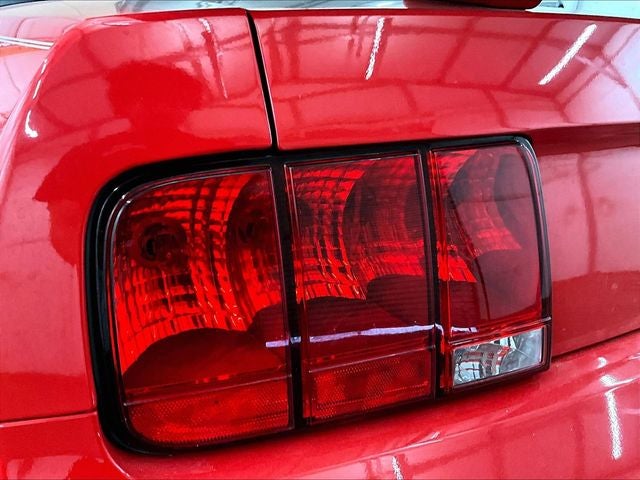 2005 Ford Mustang GT Premium