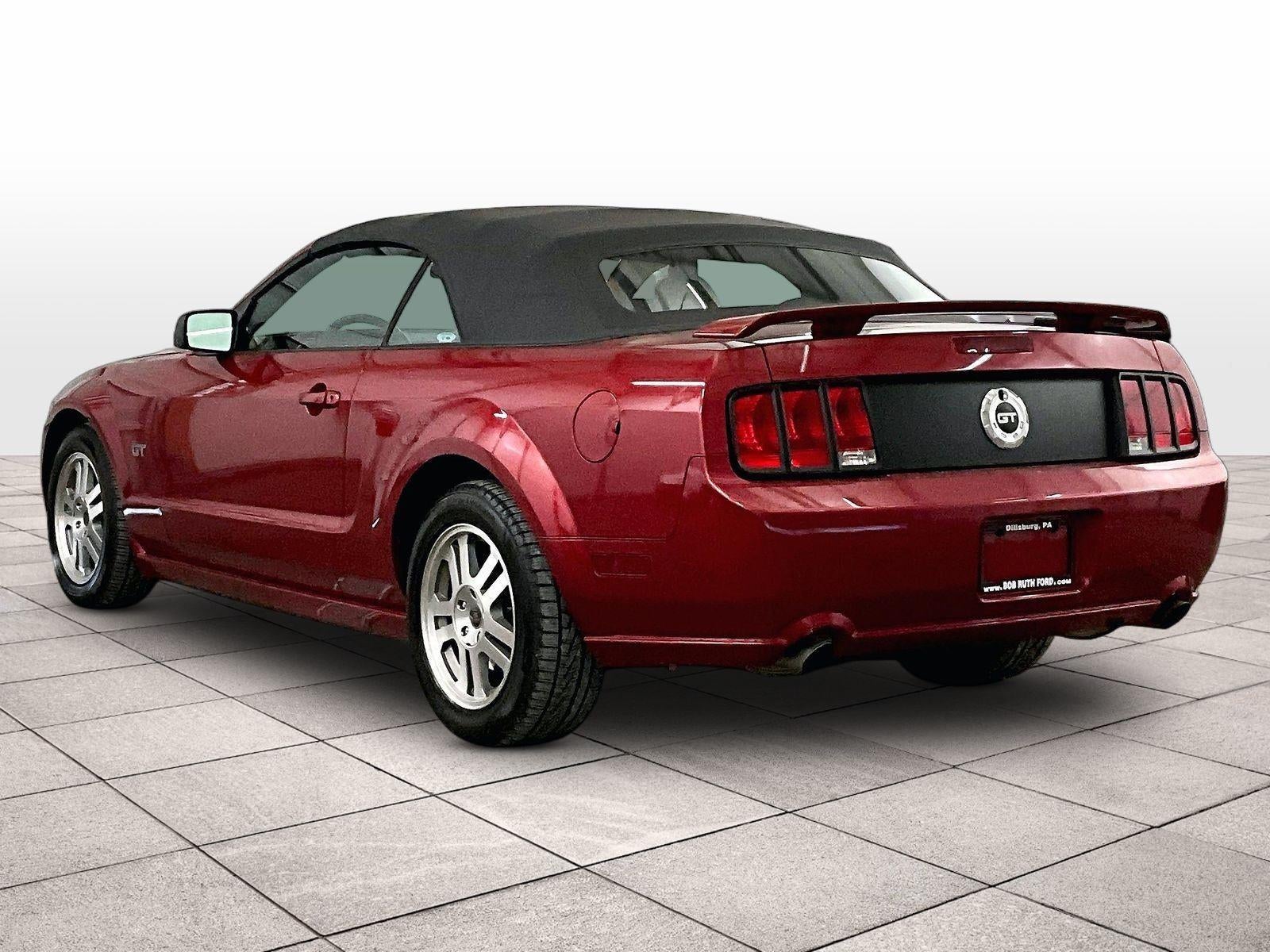 2005 Ford Mustang GT Premium