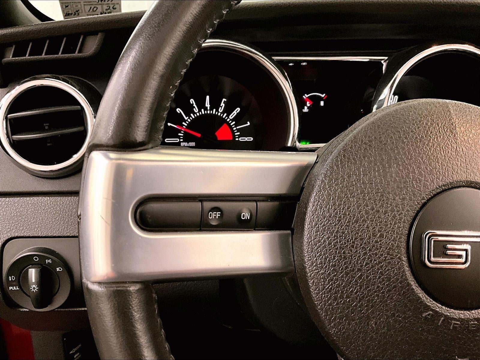 2005 Ford Mustang GT Premium