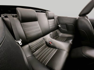 2005 Ford Mustang GT Premium