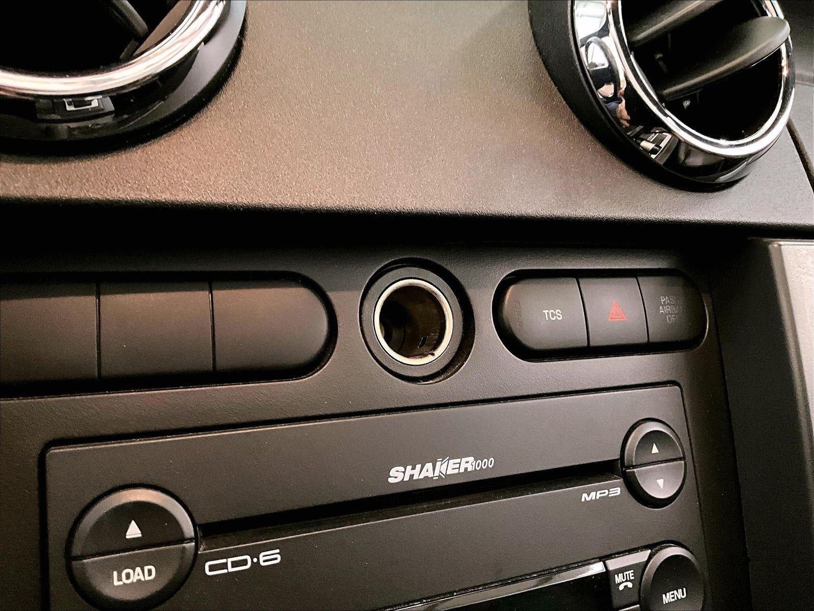 2005 Ford Mustang GT Premium