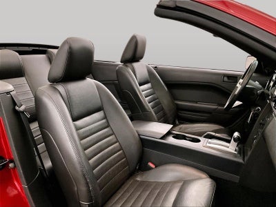 2005 Ford Mustang GT Premium
