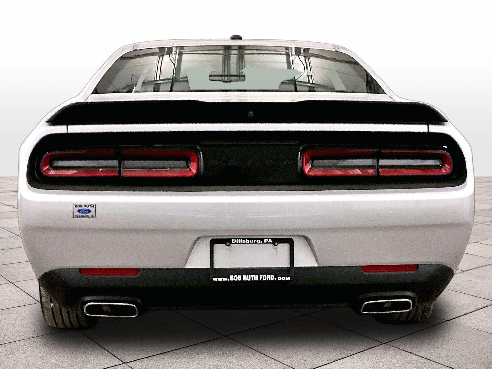 2022 Dodge Challenger SXT