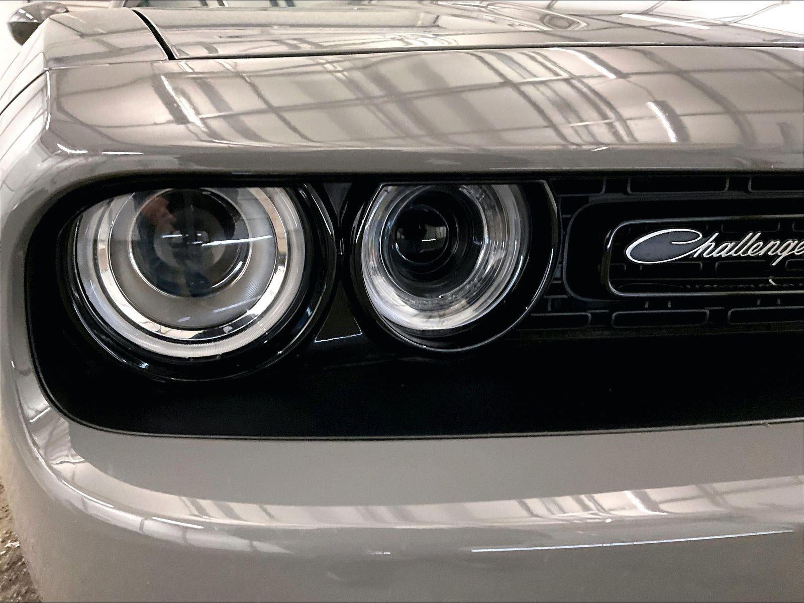 2018 Dodge Challenger 392 Hemi Scat Pack Shaker
