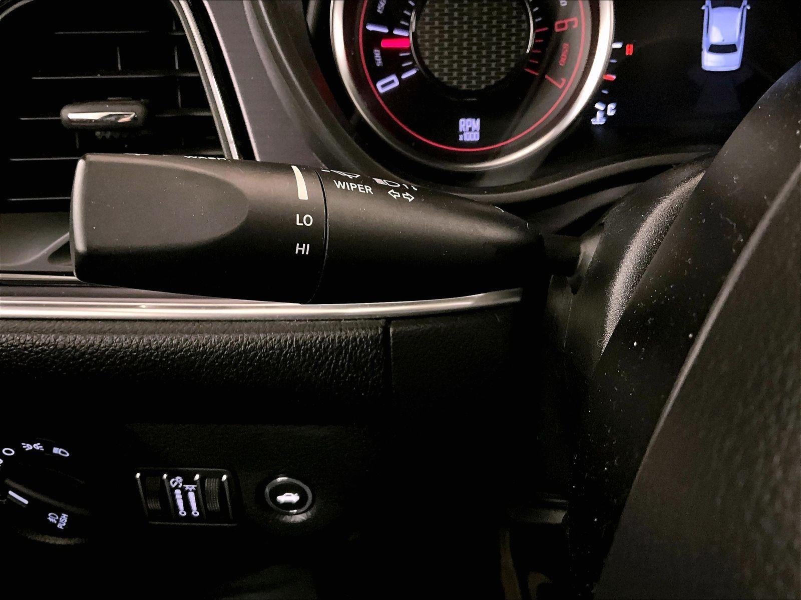 2018 Dodge Challenger 392 Hemi Scat Pack Shaker