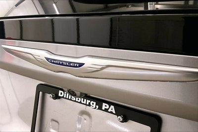 2020 Chrysler Voyager L