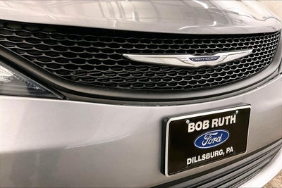 2020 Chrysler Voyager L