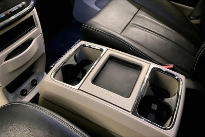 2013 Chrysler Town & Country Touring