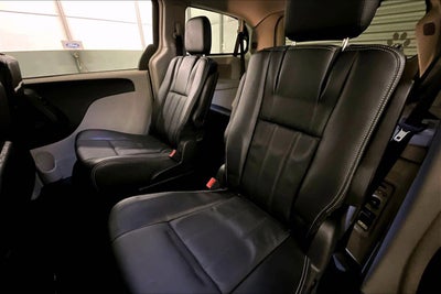 2013 Chrysler Town & Country Touring