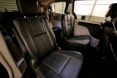 2013 Chrysler Town & Country Touring