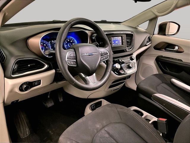 2017 Chrysler Pacifica LX