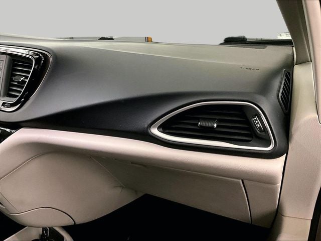 2017 Chrysler Pacifica LX