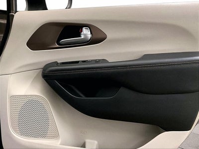 2017 Chrysler Pacifica LX