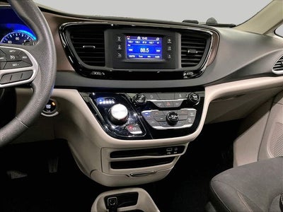2017 Chrysler Pacifica LX