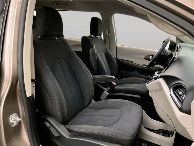 2017 Chrysler Pacifica LX