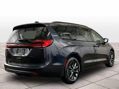 2021 Chrysler Pacifica Touring