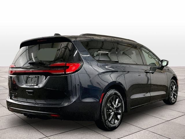 2021 Chrysler Pacifica Touring