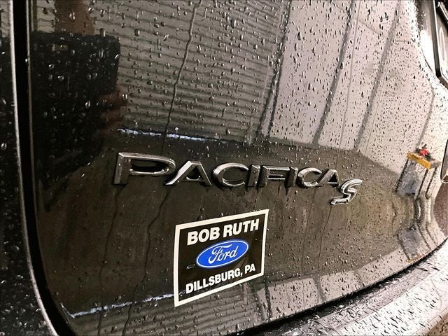 2021 Chrysler Pacifica Touring