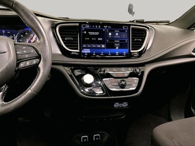 2021 Chrysler Pacifica Touring